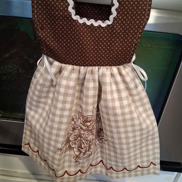 New Pioneer Women Brown and White Oven Towel Dress - Picture 2 of 2